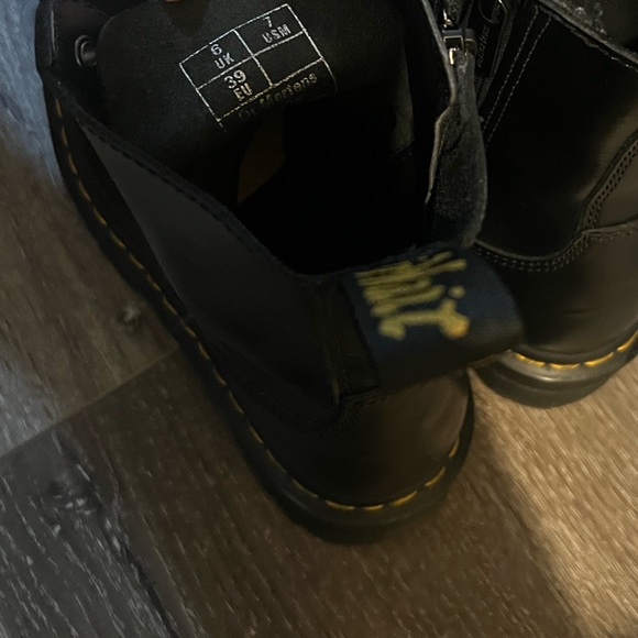 Dr. Martens platform boots - Picture 4 of 5